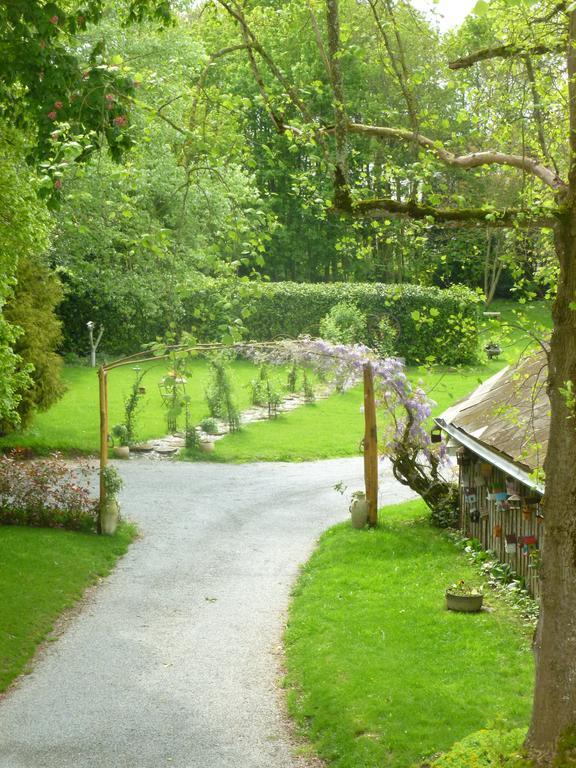 Chateau Bily B&B Hotel La Chèze المظهر الخارجي الصورة