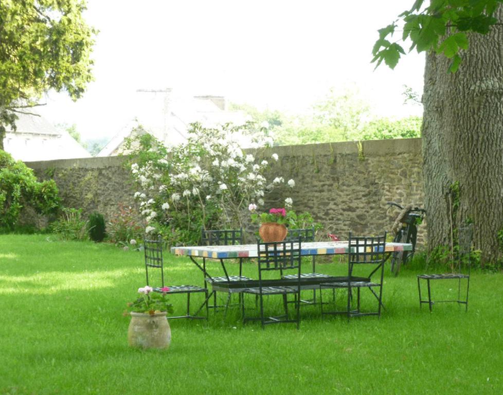 Chateau Bily B&B Hotel La Chèze المظهر الخارجي الصورة