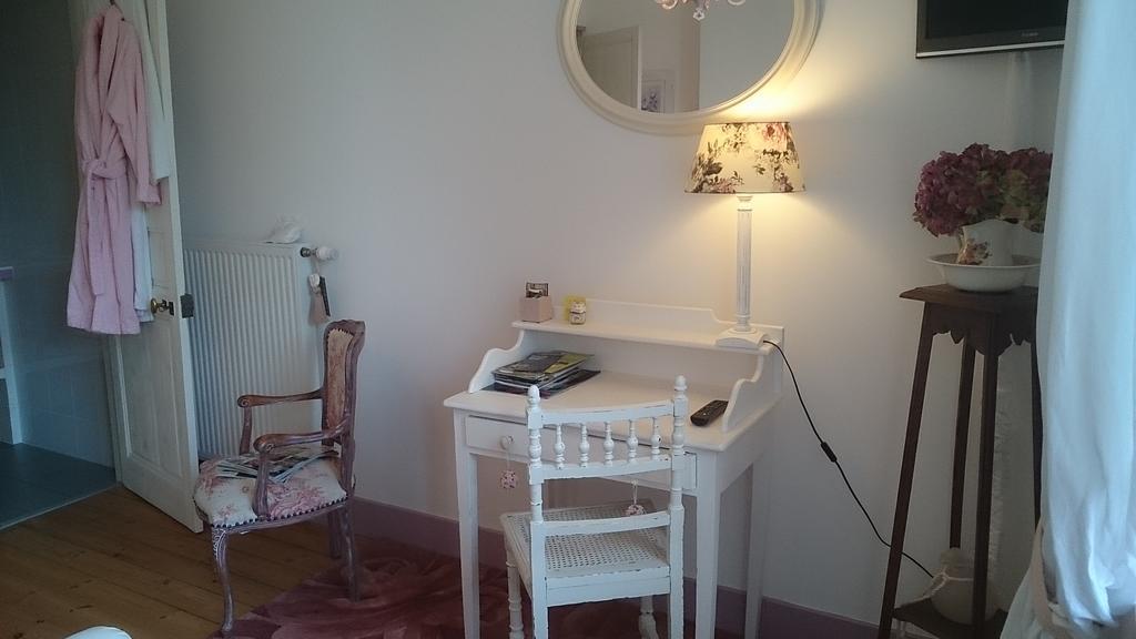 Chateau Bily B&B Hotel La Chèze المظهر الخارجي الصورة