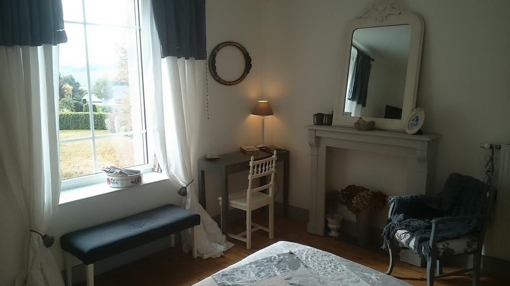 Chateau Bily B&B Hotel La Chèze المظهر الخارجي الصورة