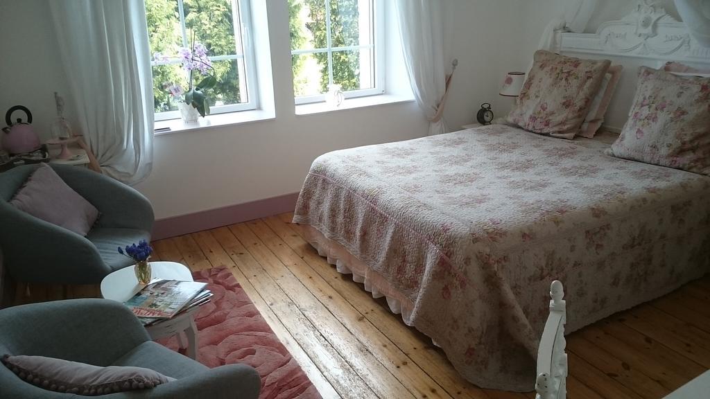 Chateau Bily B&B Hotel La Chèze المظهر الخارجي الصورة