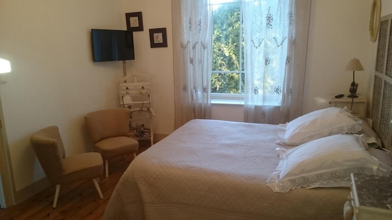 Chateau Bily B&B Hotel La Chèze المظهر الخارجي الصورة